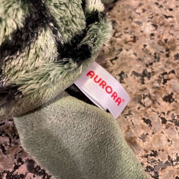 Aurora Dreamy Eyes Turtle Plush Turtle - Picture 9 of 16